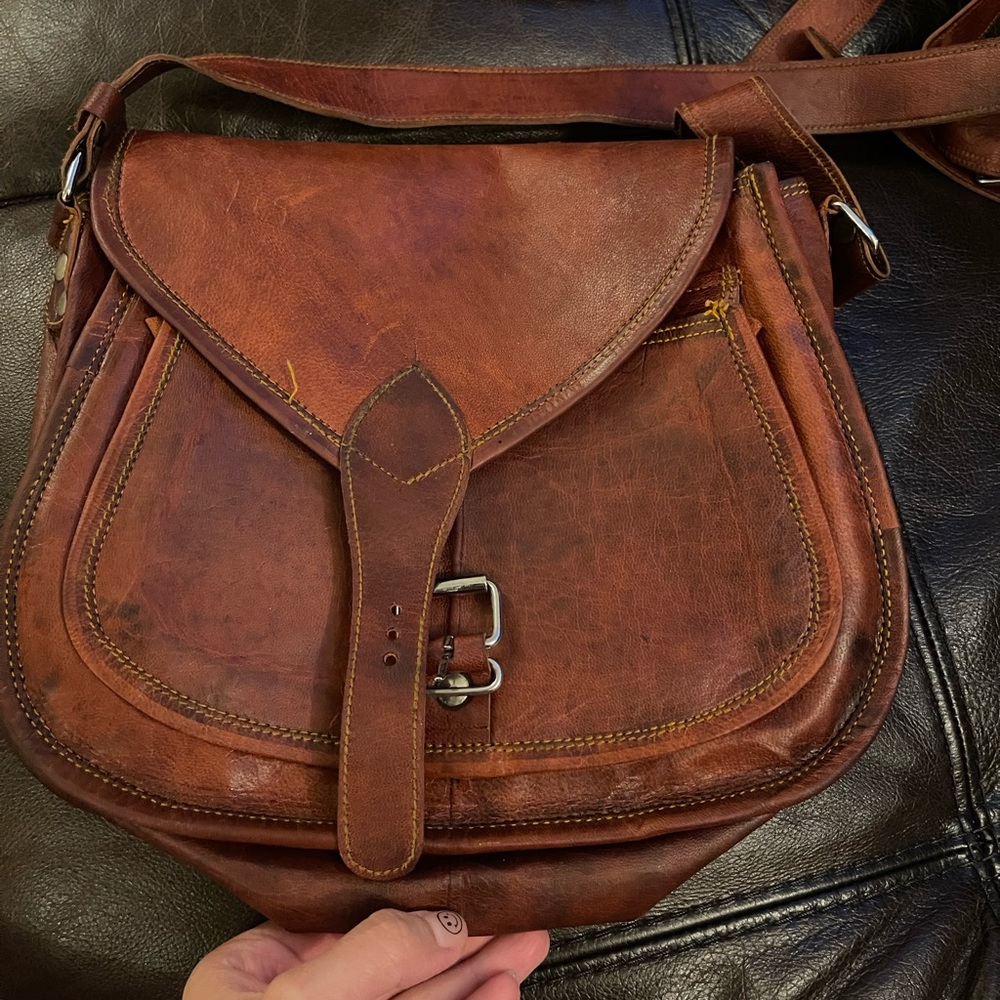 Thriften leather bag